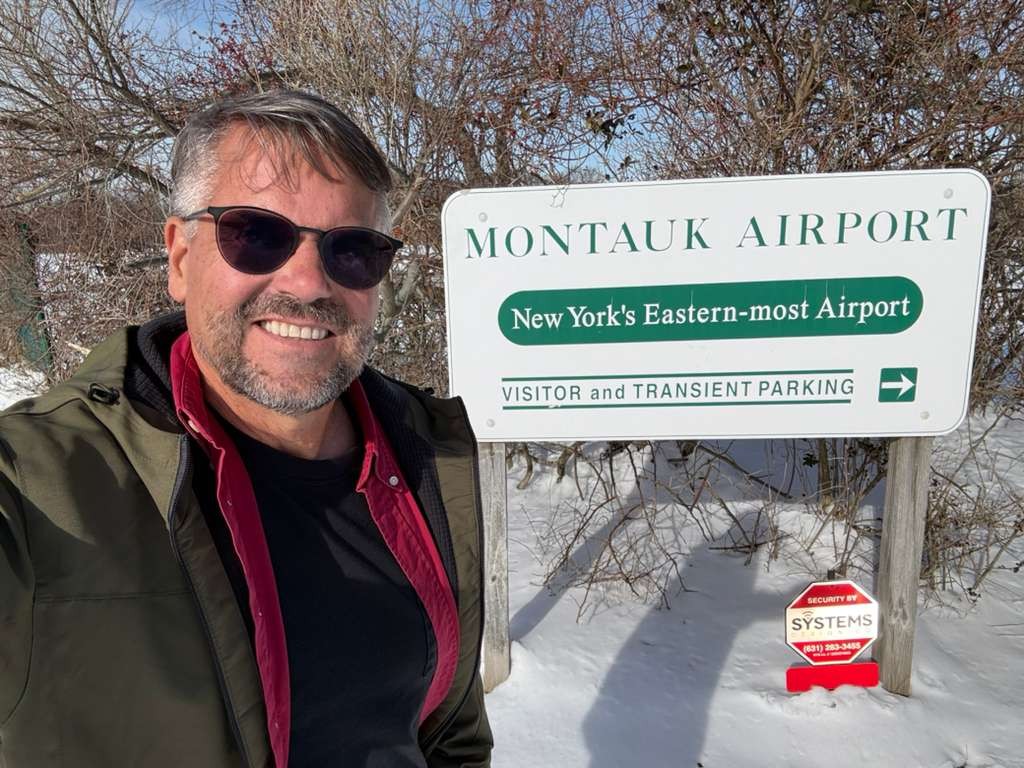 MTP Airport Meetup: Where Travelers Meet at Sunset